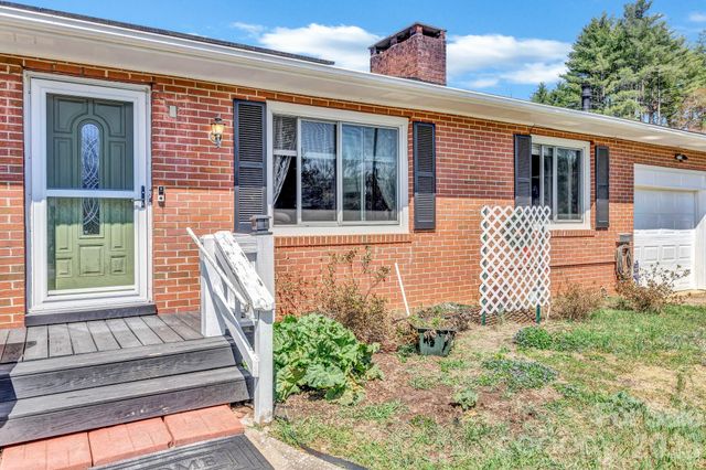 1195 Hendersonville Highway, Pisgah Forest, NC 28768
