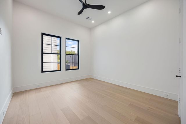 616 Ridge Street, Houston, TX 77009