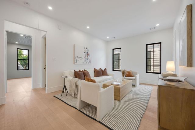 616 Ridge Street, Houston, TX 77009