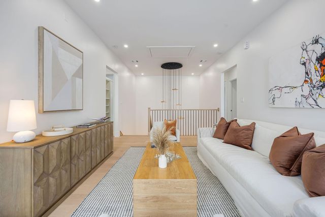 616 Ridge Street, Houston, TX 77009