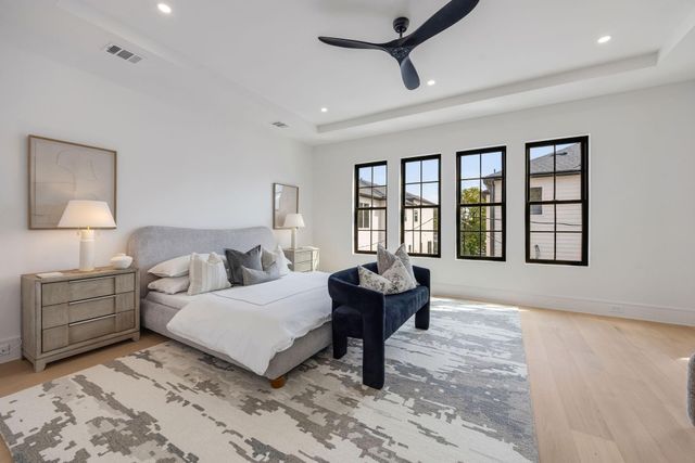 616 Ridge Street, Houston, TX 77009