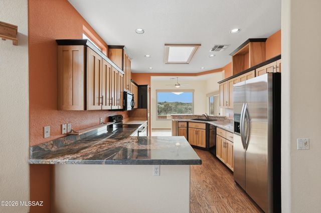 13828 N Lobelia Way, Oro Valley, AZ 85755