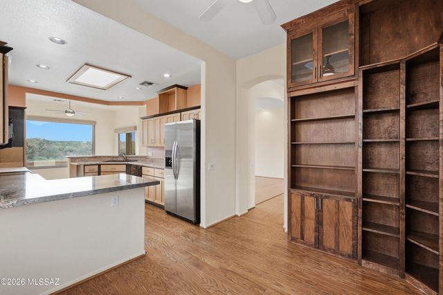 13828 N Lobelia Way, Oro Valley, AZ 85755