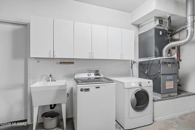 13828 N Lobelia Way, Oro Valley, AZ 85755