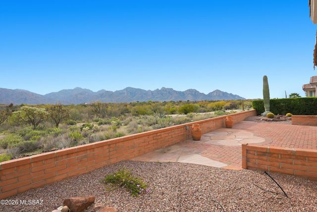 13828 N Lobelia Way, Oro Valley, AZ 85755