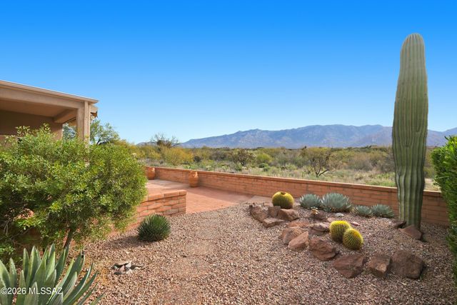 13828 N Lobelia Way, Oro Valley, AZ 85755