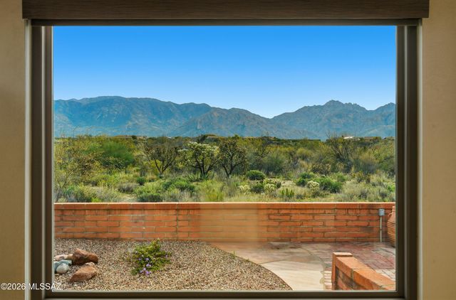 13828 N Lobelia Way, Oro Valley, AZ 85755