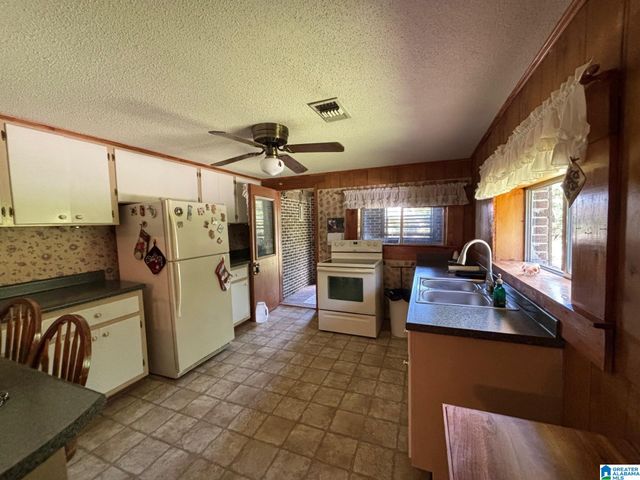 1104 SMITH ROAD, Clanton, AL 35045