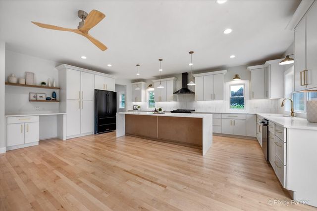 16212 Peregrine Trail, Huntley, IL 60142