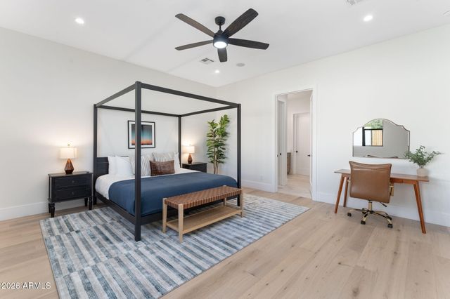 4546 E CAMPBELL Avenue, Phoenix, AZ 85018