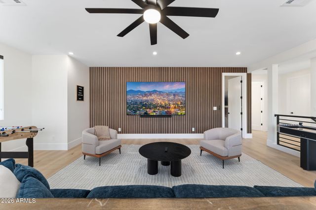4546 E CAMPBELL Avenue, Phoenix, AZ 85018