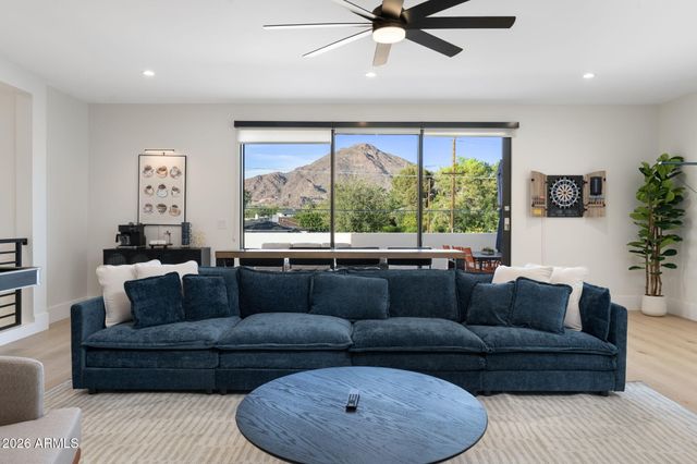 4546 E CAMPBELL Avenue, Phoenix, AZ 85018