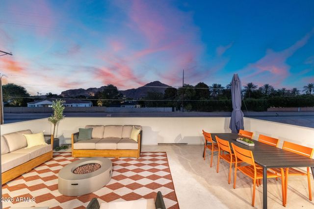 4546 E CAMPBELL Avenue, Phoenix, AZ 85018