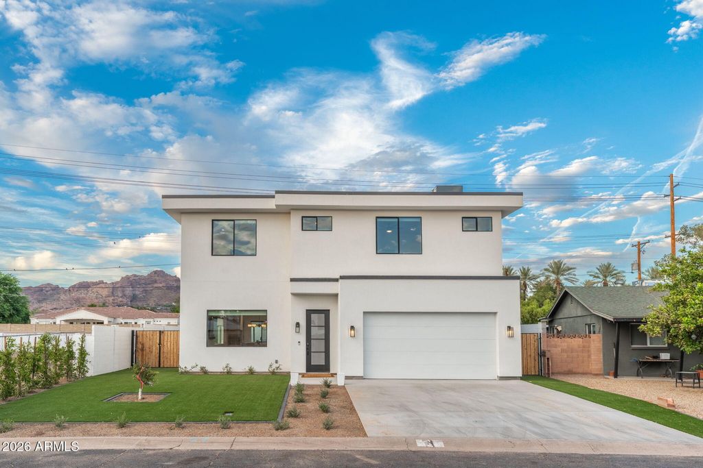 4546 E CAMPBELL Avenue, Phoenix, AZ 85018 — photo 2