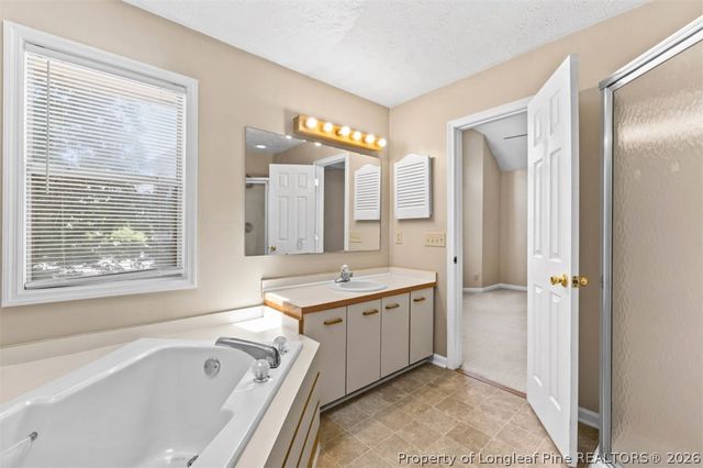 950 Stewarts Creek Drive 9, Fayetteville, NC 28314