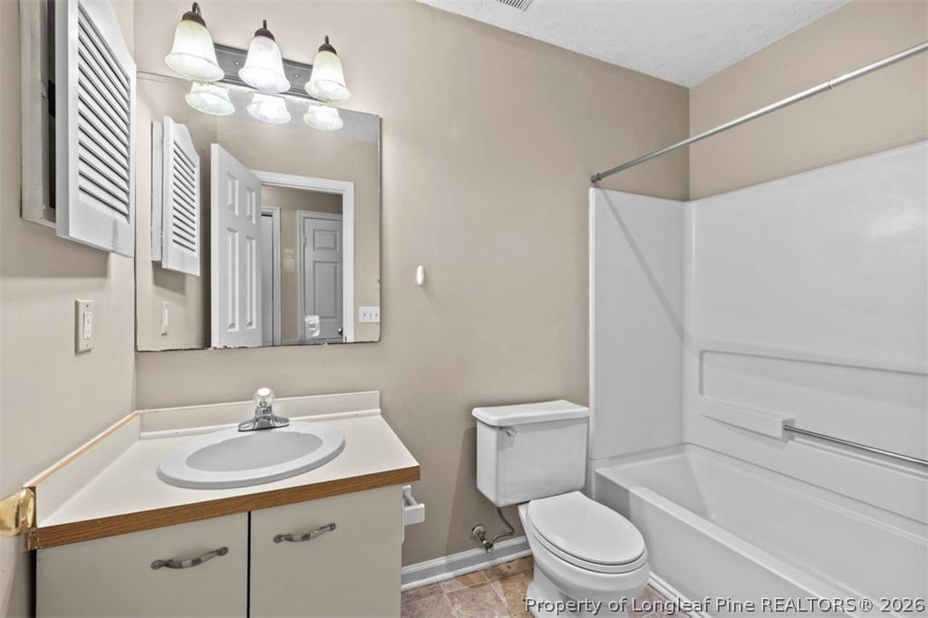 950 Stewarts Creek Drive 9, Fayetteville, NC 28314 — photo 9