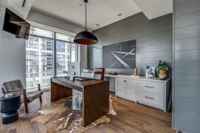 1918 Olive Street 2002, Dallas, TX 75201