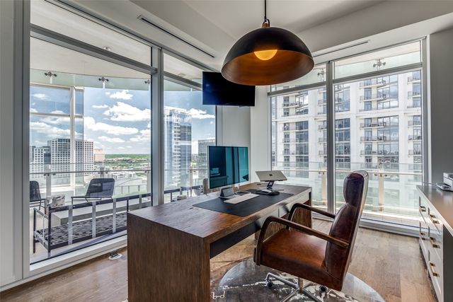 1918 Olive Street 2002, Dallas, TX 75201