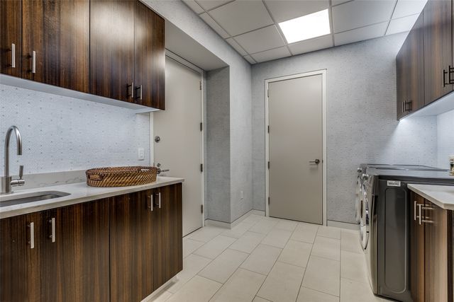 1918 Olive Street 2002, Dallas, TX 75201