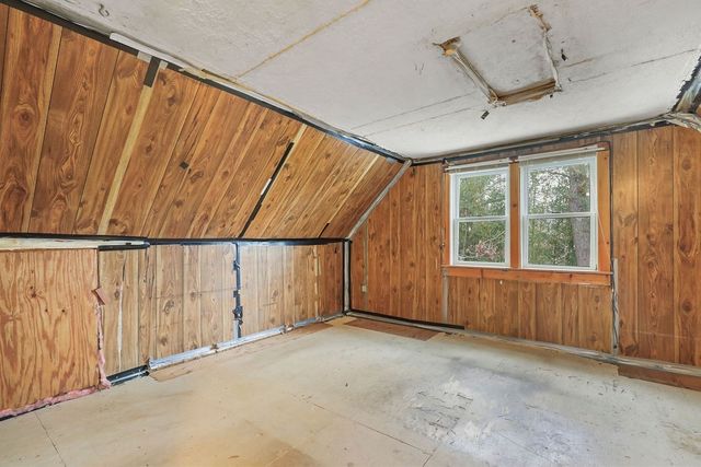 11 Webquish Ln, Mashpee, MA 02649