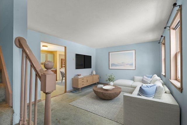 11 Webquish Ln, Mashpee, MA 02649