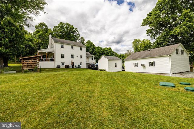 2323 OLD RTE 100, Barto, PA 19504