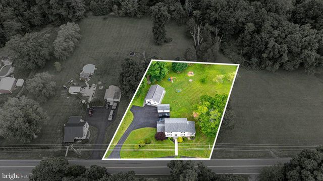 2323 OLD RTE 100, Barto, PA 19504
