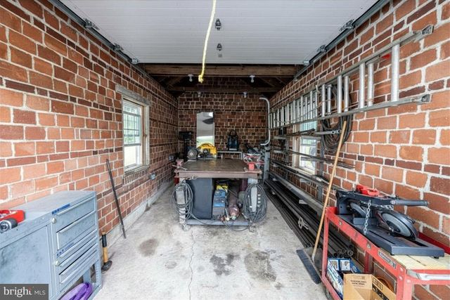 2323 OLD RTE 100, Barto, PA 19504