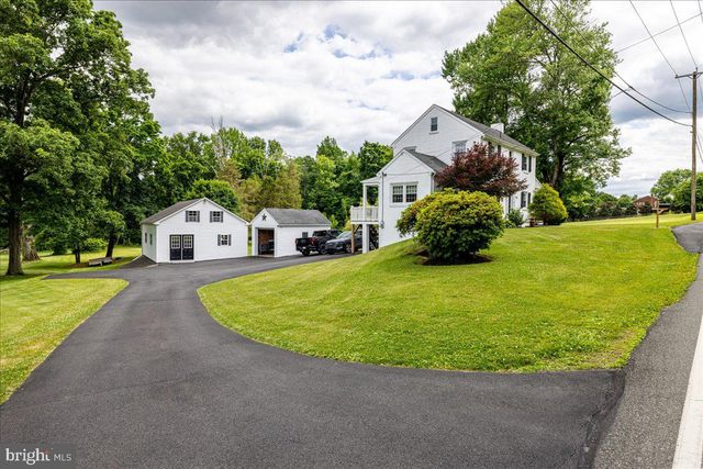 2323 OLD RTE 100, Barto, PA 19504