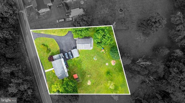 2323 OLD RTE 100, Barto, PA 19504