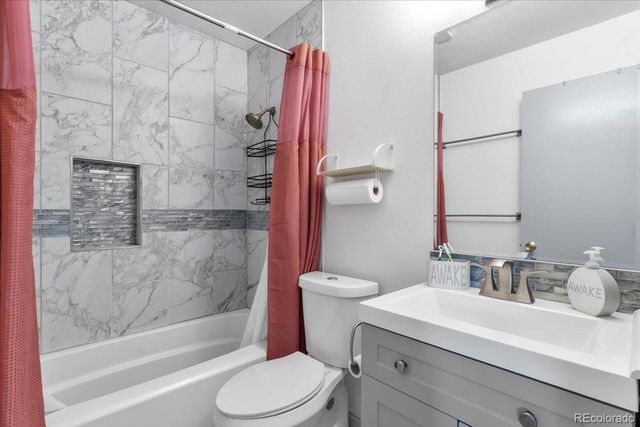 1800 S Monaco Parkway, Denver, CO 80224