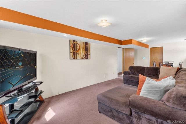 1800 S Monaco Parkway, Denver, CO 80224