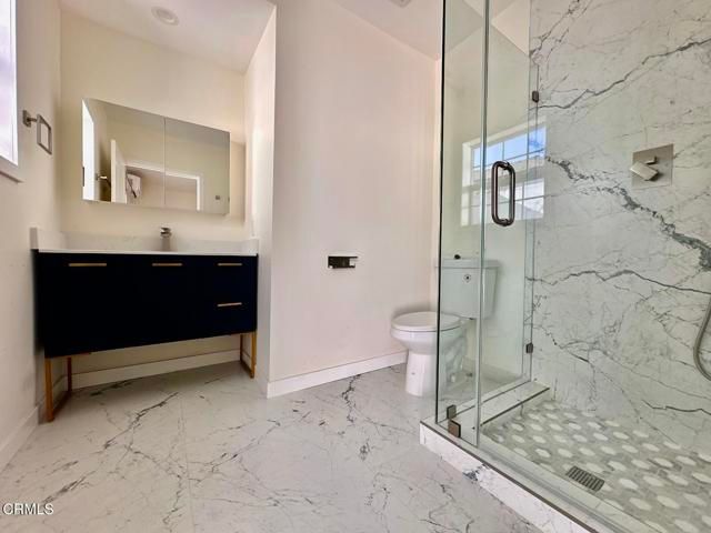 17451 Keswick Street, Northridge (los Angeles), CA 91325