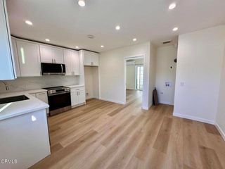 17451 Keswick Street, Northridge (los Angeles), CA 91325