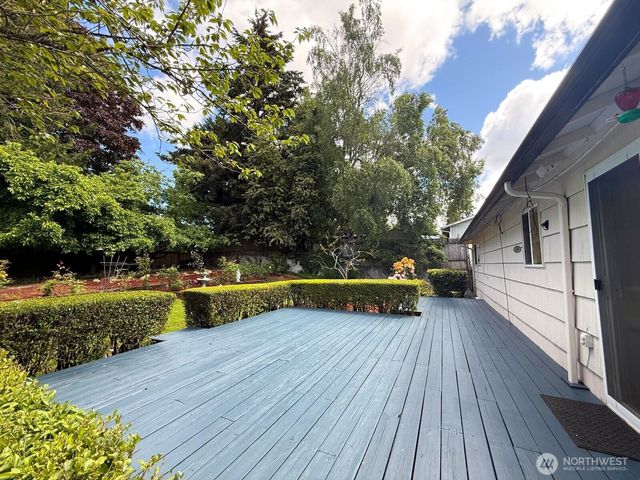 2434 SW 328th Street, Federal Way, WA 98023