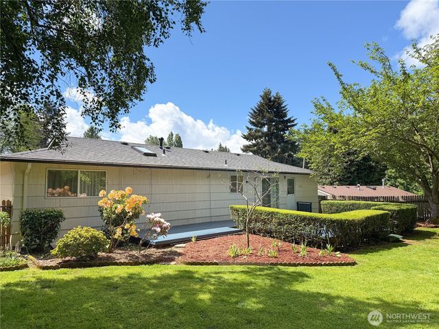 2434 SW 328th Street, Federal Way, WA 98023
