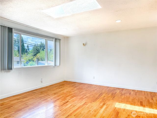 2434 SW 328th Street, Federal Way, WA 98023