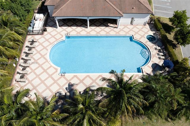 4307 Bradbury Ct, Riviera Beach, FL 33410