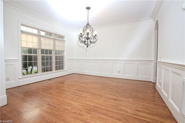 7716 Chesterbrooke Drive, Greensboro, NC 27455