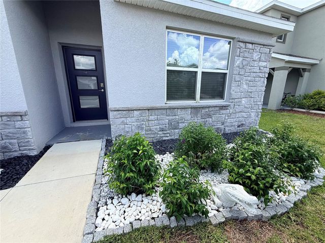31800 OYSTER TRELLIS LANE, Wesley Chapel, FL 33545