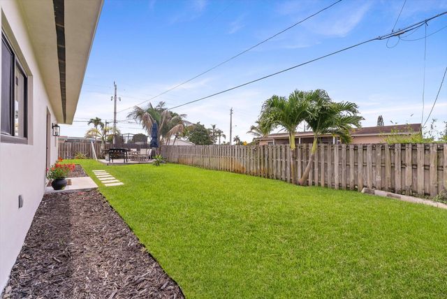 11510 NW 31st Place, Sunrise, FL 33323