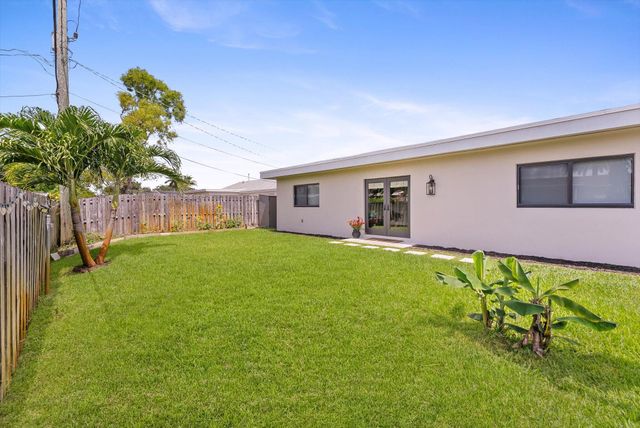 11510 NW 31st Place, Sunrise, FL 33323