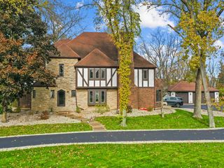155 Helm Road, Barrington, IL 60010