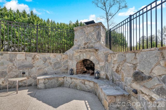 166 EP Rhyne Road, Mount Holly, NC 28120