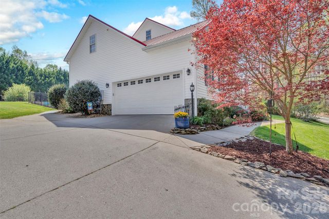 166 EP Rhyne Road, Mount Holly, NC 28120