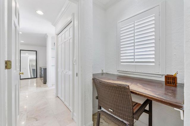 120 SW 8th Avenue, Boca Raton, FL 33486