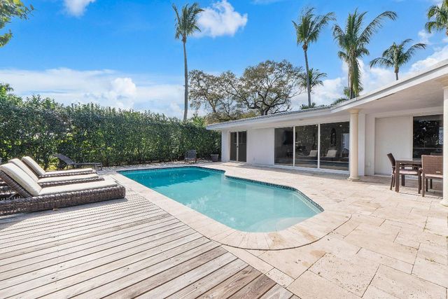 120 SW 8th Avenue, Boca Raton, FL 33486