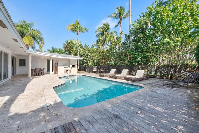 120 SW 8th Avenue, Boca Raton, FL 33486