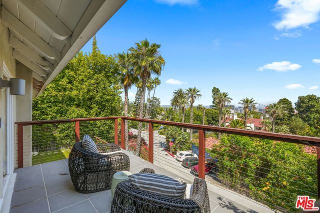 6609 Whitley Terrace, Los Angeles, CA 90068