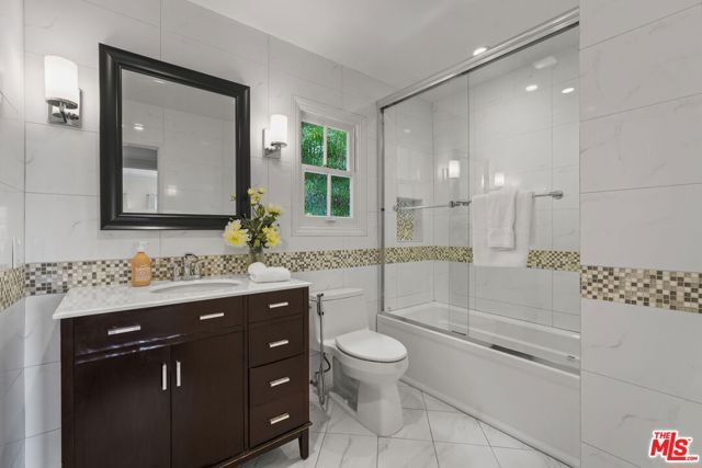6609 Whitley Terrace, Los Angeles, CA 90068